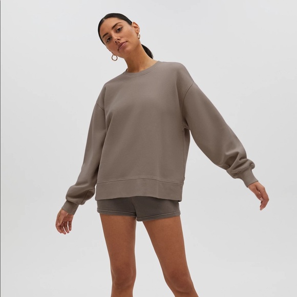 Aritzia Tops - Aritzia cozy fleece boyfriend sweatshirt